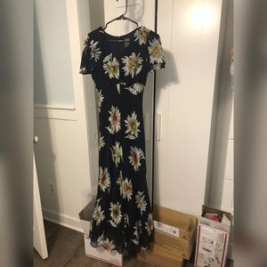 Black flower pattern dress